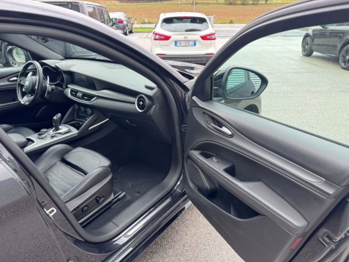 Alfa Romeo Stelvio Stelvio 2.2 Turbodiesel 210 CV AT8 Q4 Veloce Tì (11)