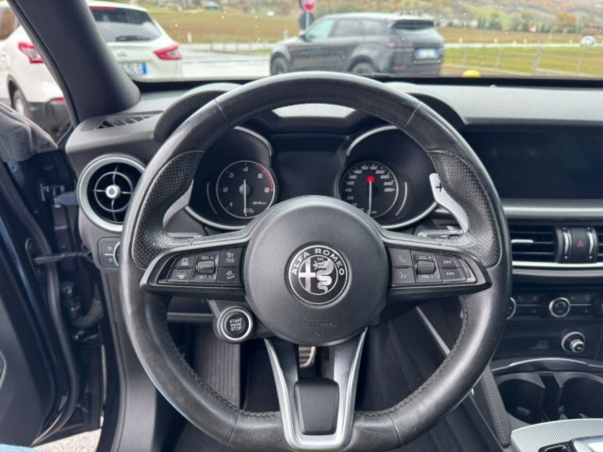 Alfa Romeo Stelvio Stelvio 2.2 Turbodiesel 210 CV AT8 Q4 Veloce Tì (14)
