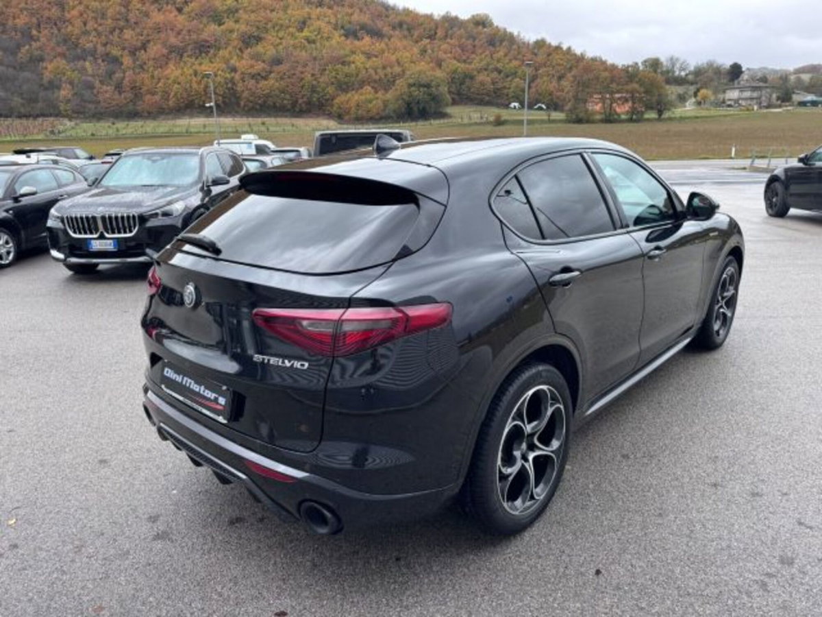 Alfa Romeo Stelvio Stelvio 2.2 Turbodiesel 210 CV AT8 Q4 Veloce Tì (5)