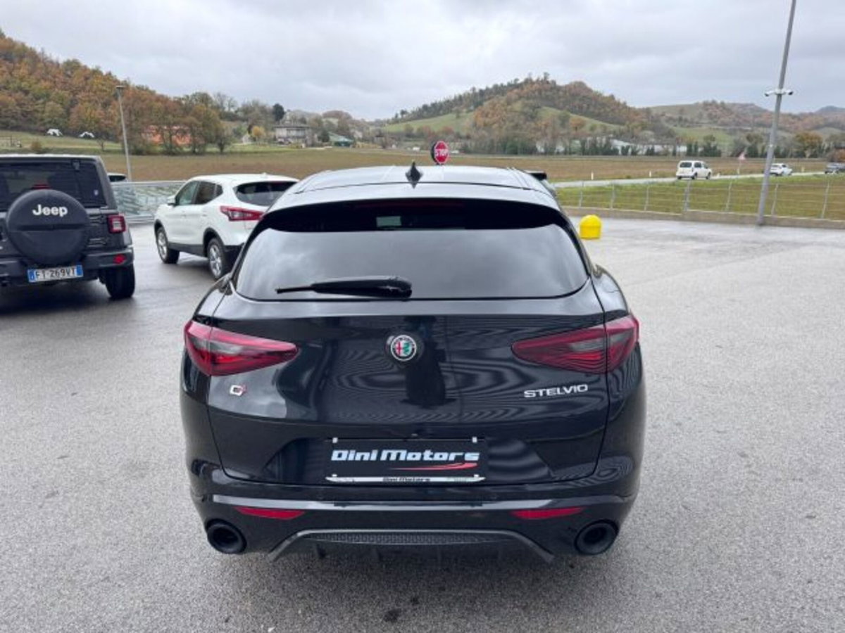 Alfa Romeo Stelvio Stelvio 2.2 Turbodiesel 210 CV AT8 Q4 Veloce Tì (6)