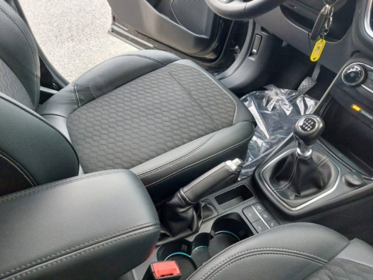 Ford Puma 1.0 EcoBoost Hybrid 125 CV S&S aut. Titanium X (17)