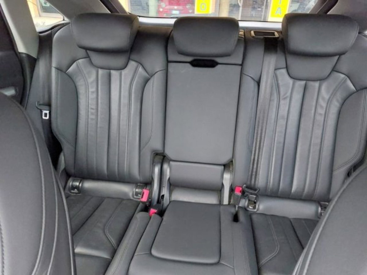 Audi Q5 35 TDI S tronic Business Advanced (11)