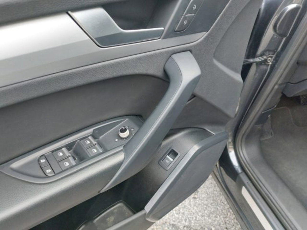 Audi Q5 35 TDI S tronic Business Advanced (18)
