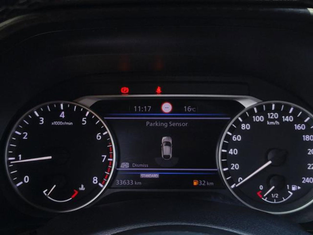 Nissan Juke 1.0 dig-t N-Connecta 114cv (10)