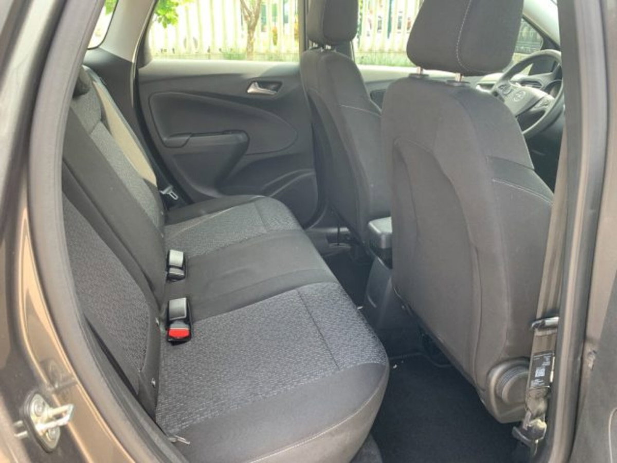 Opel Crossland X 1.2 12V Innovation (11)