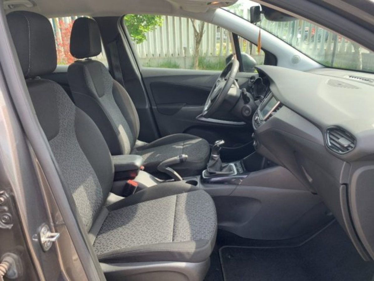 Opel Crossland X 1.2 12V Innovation (12)