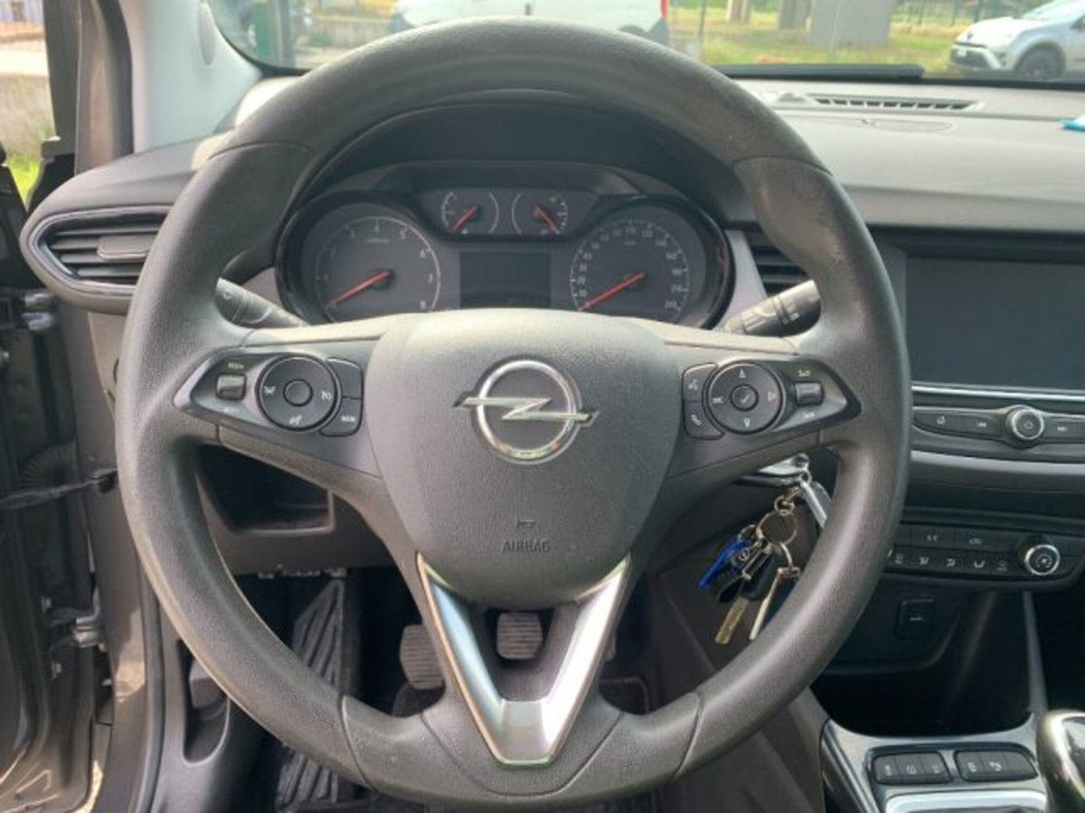 Opel Crossland X 1.2 12V Innovation (15)