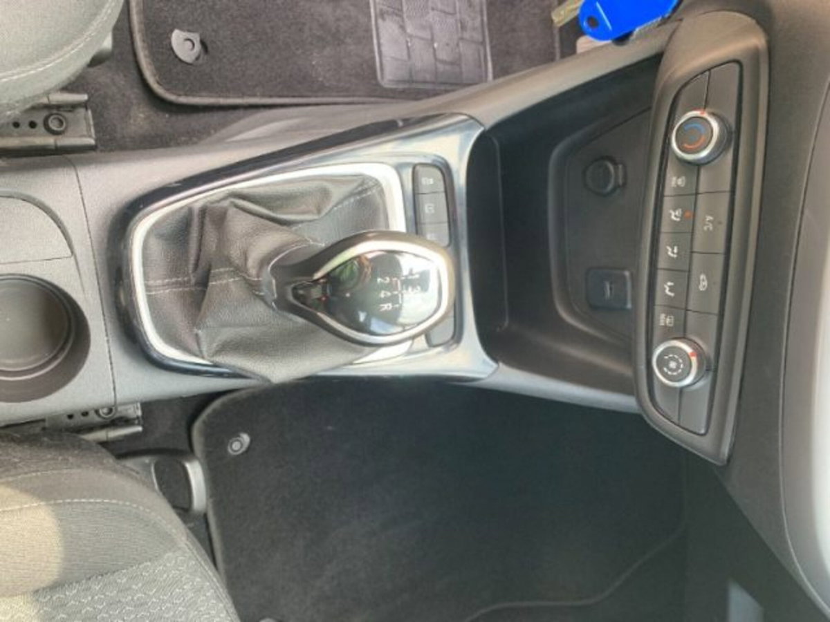 Opel Crossland X 1.2 12V Innovation (17)