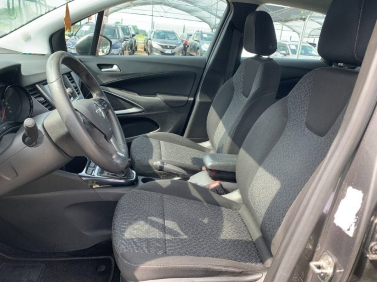 Opel Crossland X 1.2 12V Innovation (9)