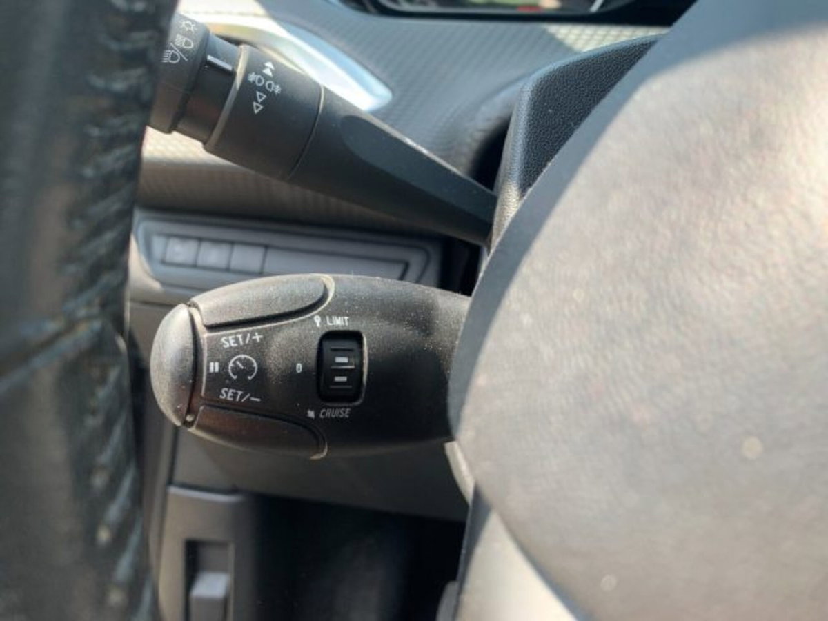 Peugeot 2008 100 Active (17)