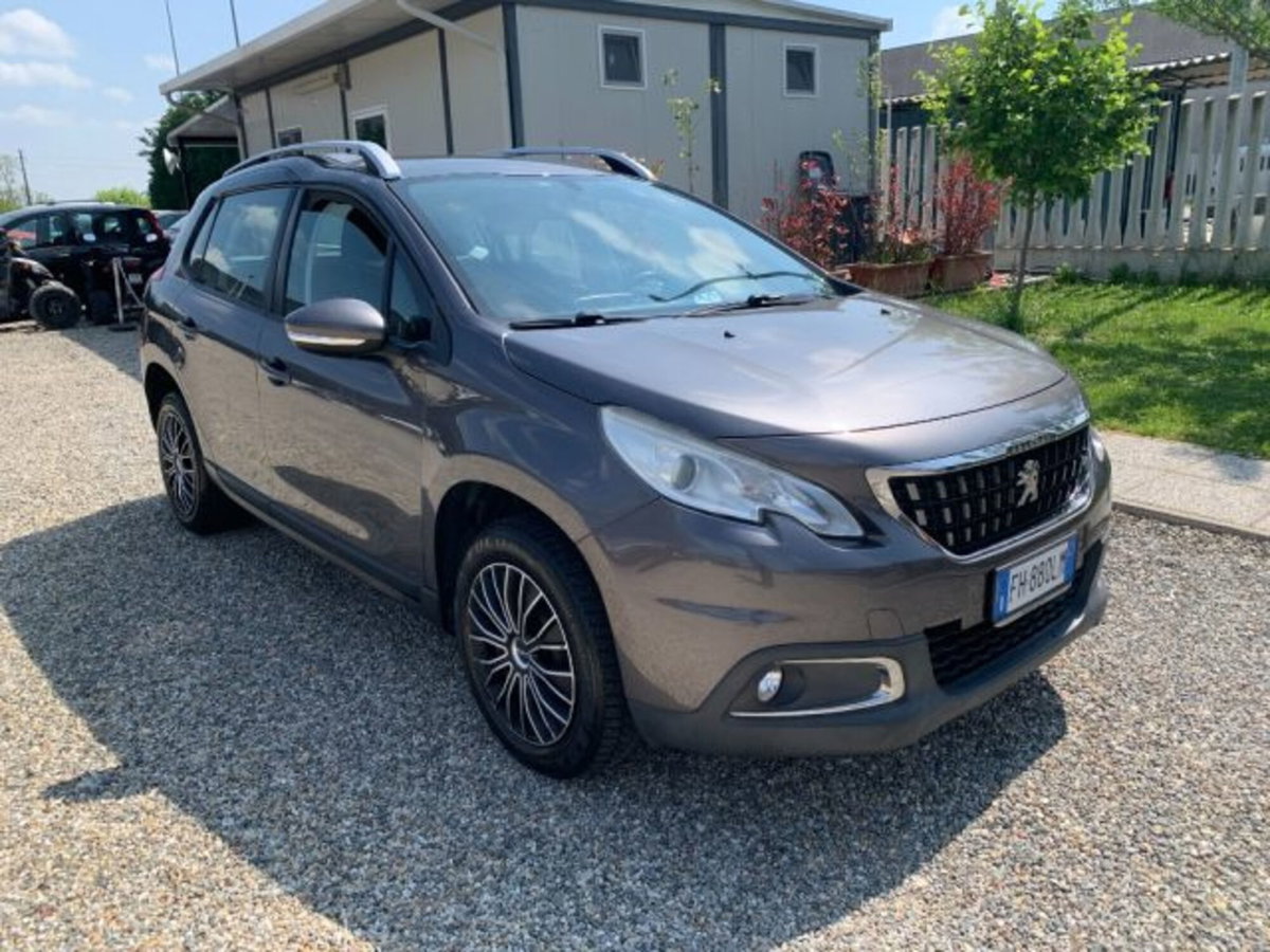 Peugeot 2008 100 Active (3)