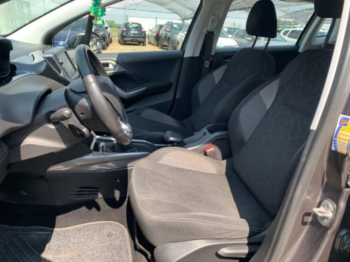 Peugeot 2008 100 Active (9)