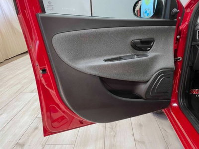 Lancia Ypsilon 1.0 FireFly 5 porte S&S Hybrid Ecochic Silver (15)
