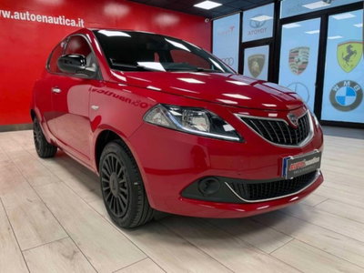 Lancia Ypsilon 1.0 FireFly 5 porte S&S Hybrid Ecochic Silver (5)