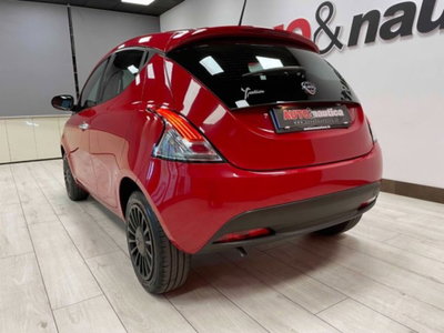 Lancia Ypsilon 1.0 FireFly 5 porte S&S Hybrid Ecochic Silver (9)