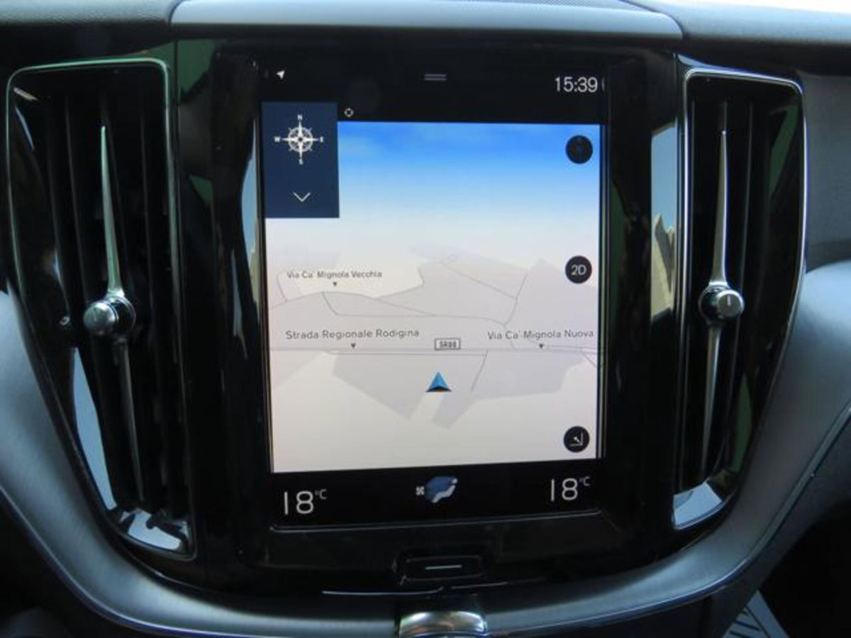 Volvo XC60 D4 AWD Business (12)