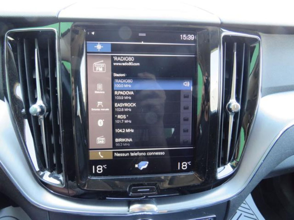 Volvo XC60 D4 AWD Business (13)