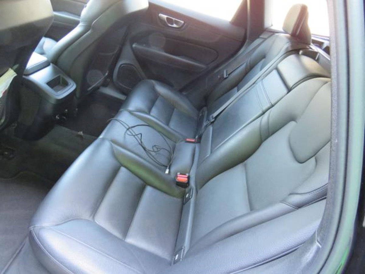 Volvo XC60 D4 AWD Business (19)