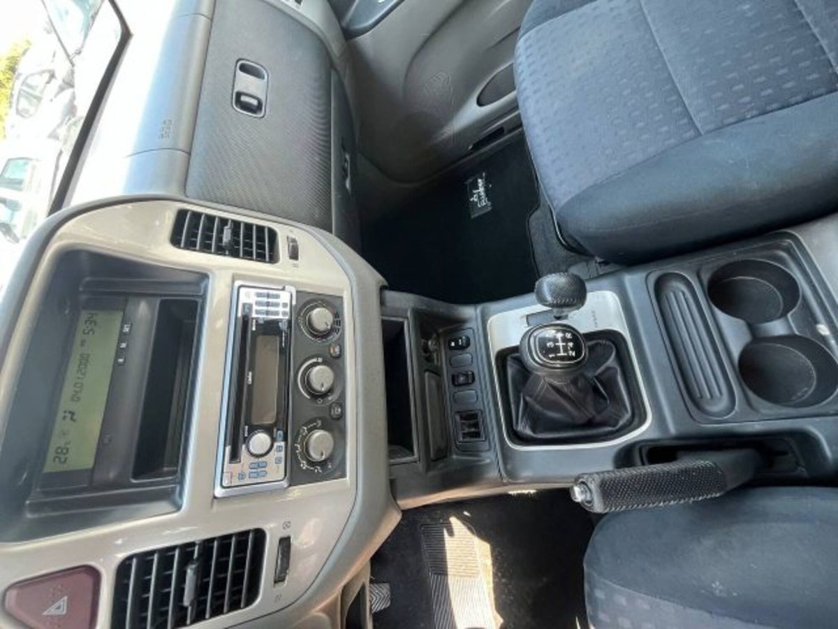 Mitsubishi Pajero 3.2 16V DI-D 5p. aut. Intense (15)