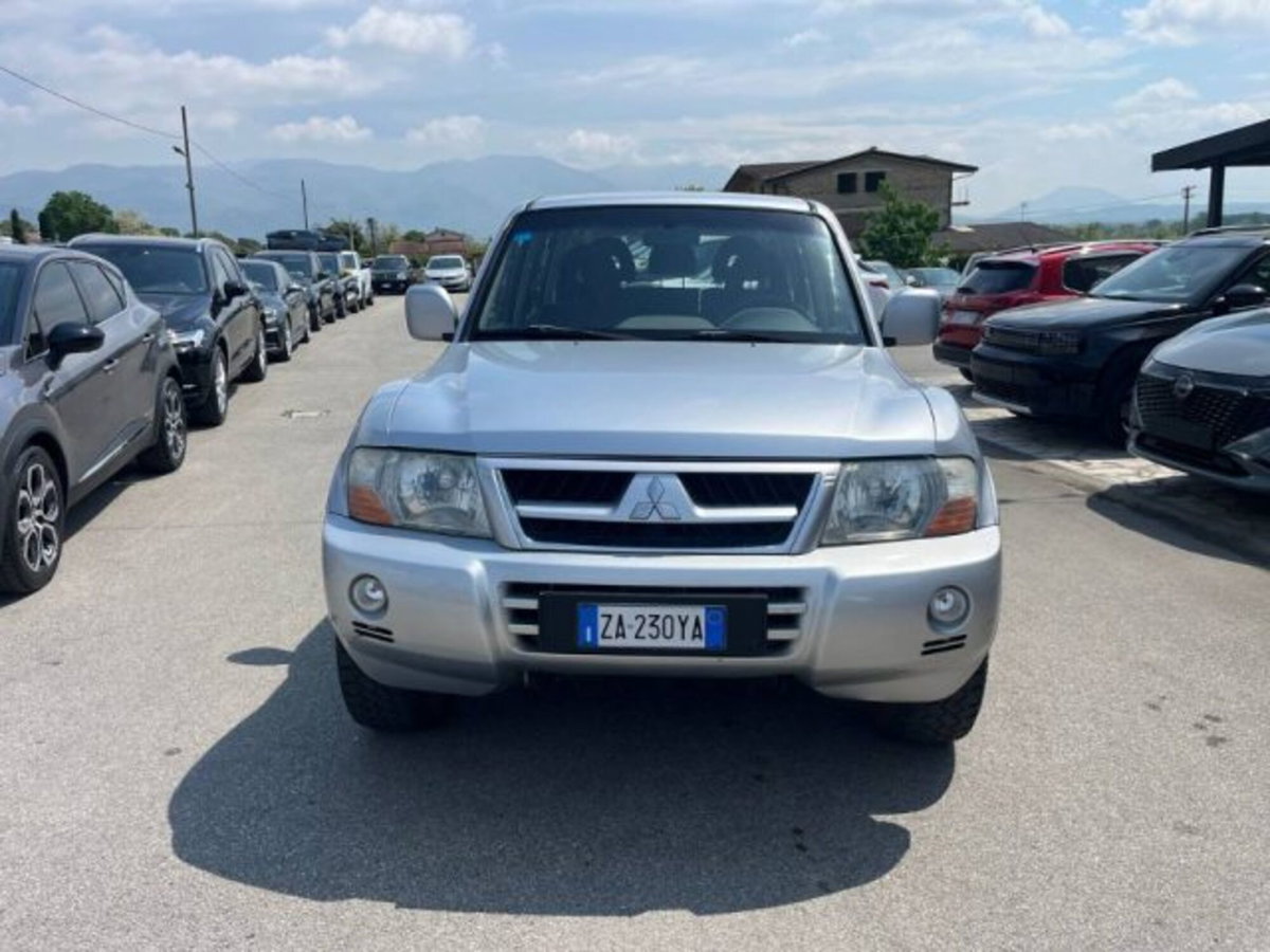 Mitsubishi Pajero 3.2 16V DI-D 5p. aut. Intense (2)
