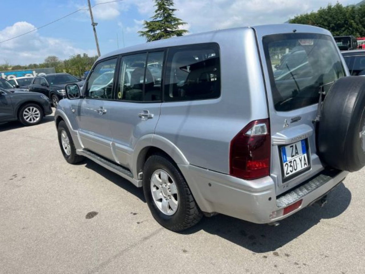 Mitsubishi Pajero 3.2 16V DI-D 5p. aut. Intense (6)