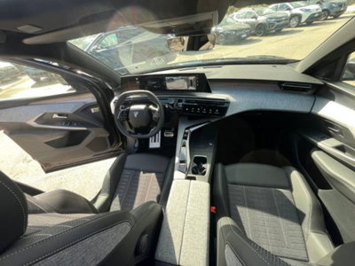 Peugeot 3008 1.2 hybrid GT Exclusive 145cv e-dcs6 (11)