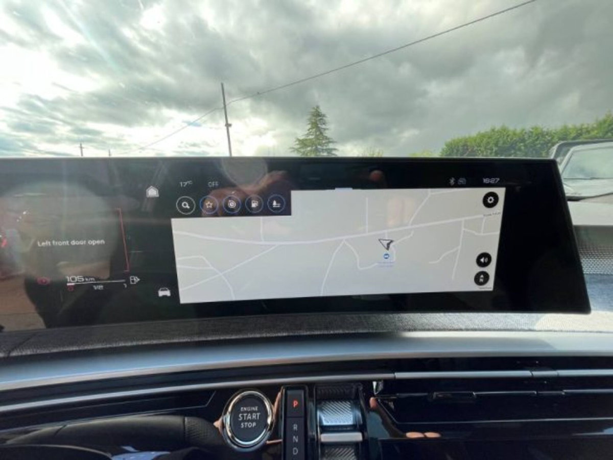Peugeot 3008 1.2 hybrid GT Exclusive 145cv e-dcs6 (16)
