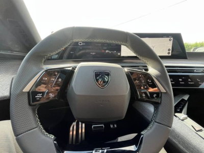 Peugeot 3008 1.2 hybrid GT Exclusive 145cv e-dcs6 (18)