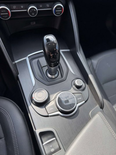 Alfa Romeo Giulia 2.2 Turbodiesel 180 CV AT8 Super (12)