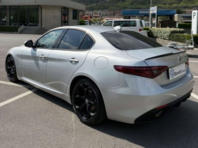 Alfa Romeo Giulia 2.2 Turbodiesel 180 CV AT8 Super (3)