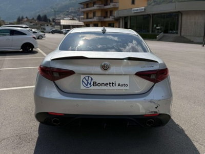 Alfa Romeo Giulia 2.2 Turbodiesel 180 CV AT8 Super (4)