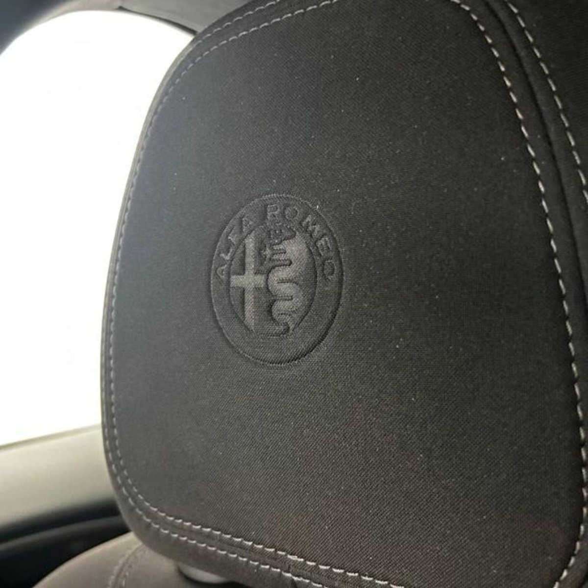 Alfa Romeo Stelvio Stelvio 2.0 Turbo 280 CV AT8 Q4 Estrema (12)