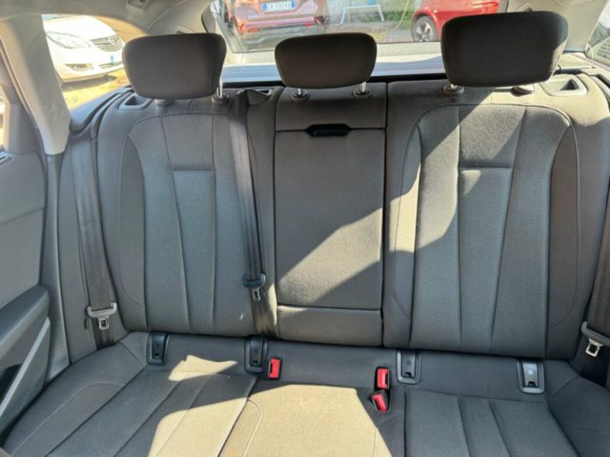 Audi A4 Avant 40 TDI quattro S tronic Business Advanced (17)