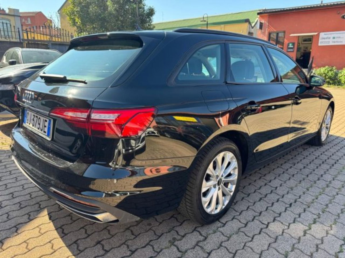 Audi A4 Avant 40 TDI quattro S tronic Business Advanced (5)