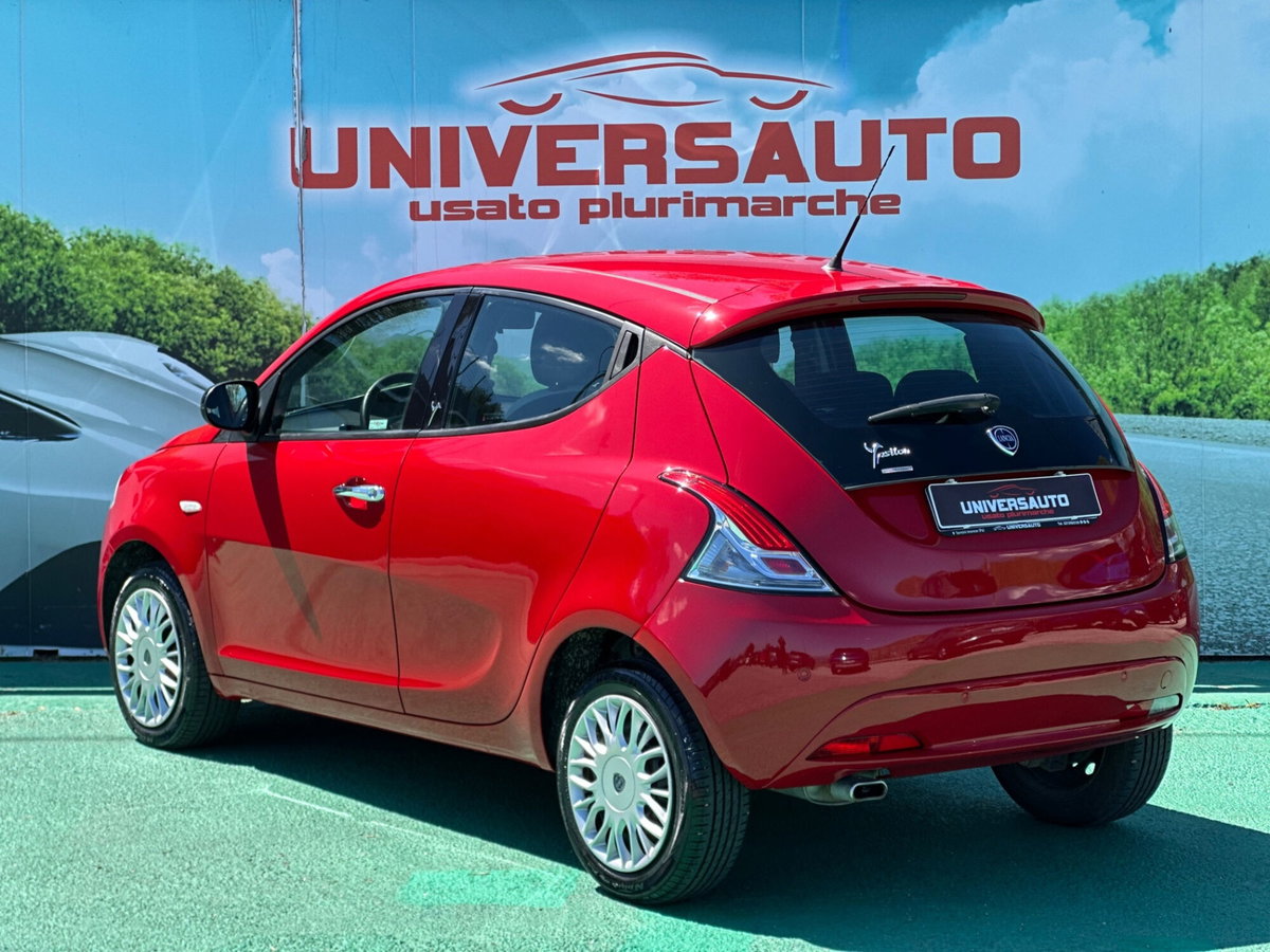 Lancia Ypsilon 1.3 MJT 16V 80 CV 5 porte S&S Gold (4)