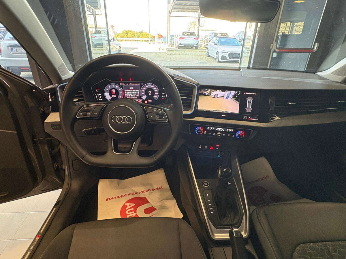 Audi A1 Sportback 30 1.0 tfsi S Line Edition 116cv s-tronic (10)