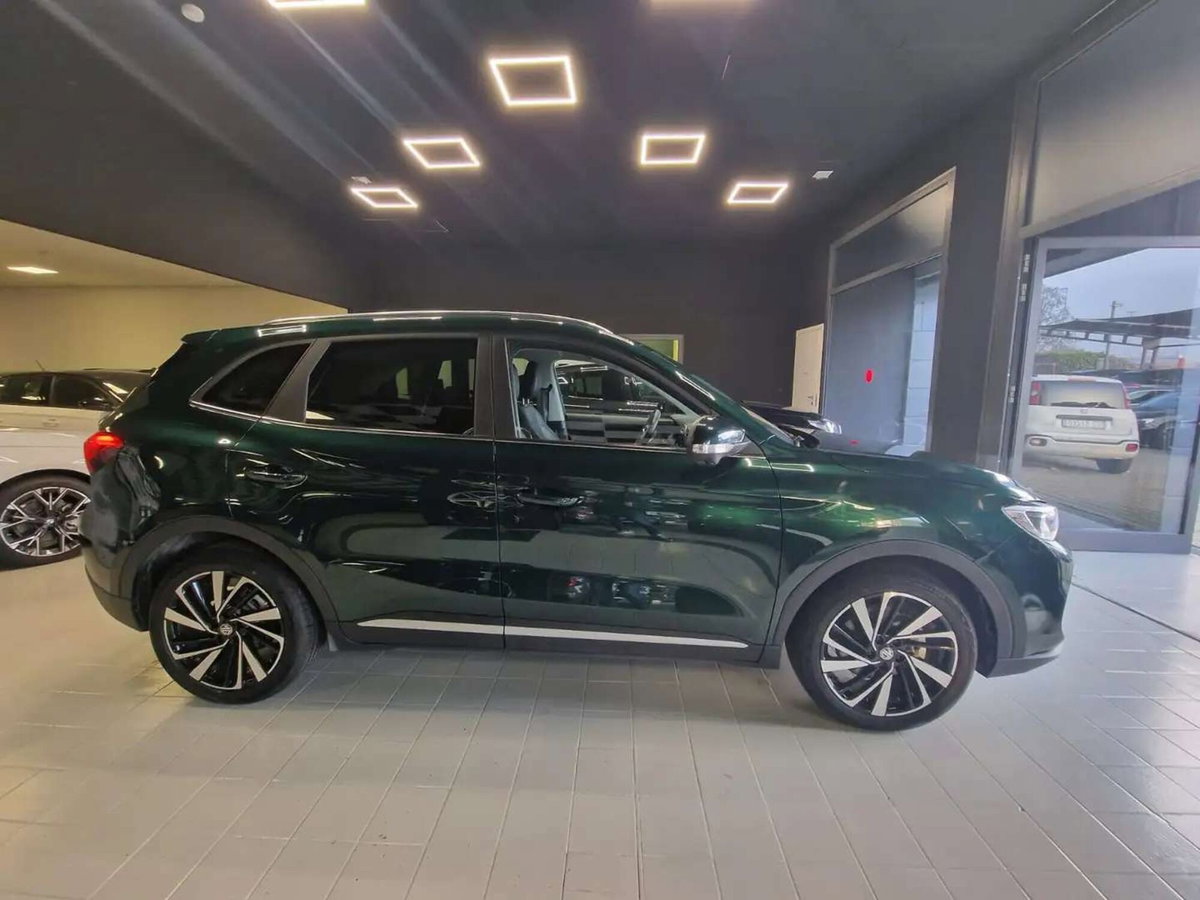 Mg ZS ZS 1.5 Luxury (3)