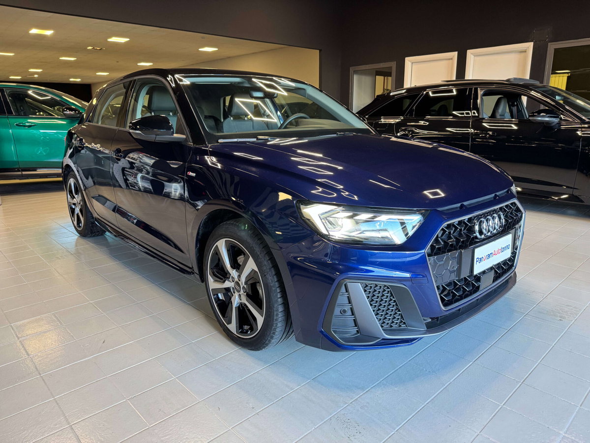 Audi A1 Sportback 30 1.0 tfsi S Line Edition 116cv s-tronic (2)