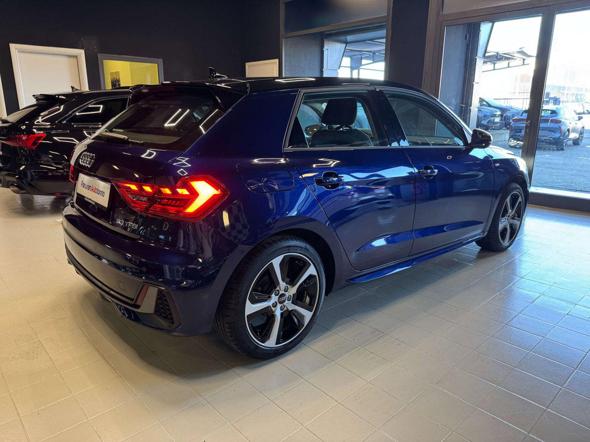 Audi A1 Sportback 30 1.0 tfsi S Line Edition 116cv s-tronic (8)