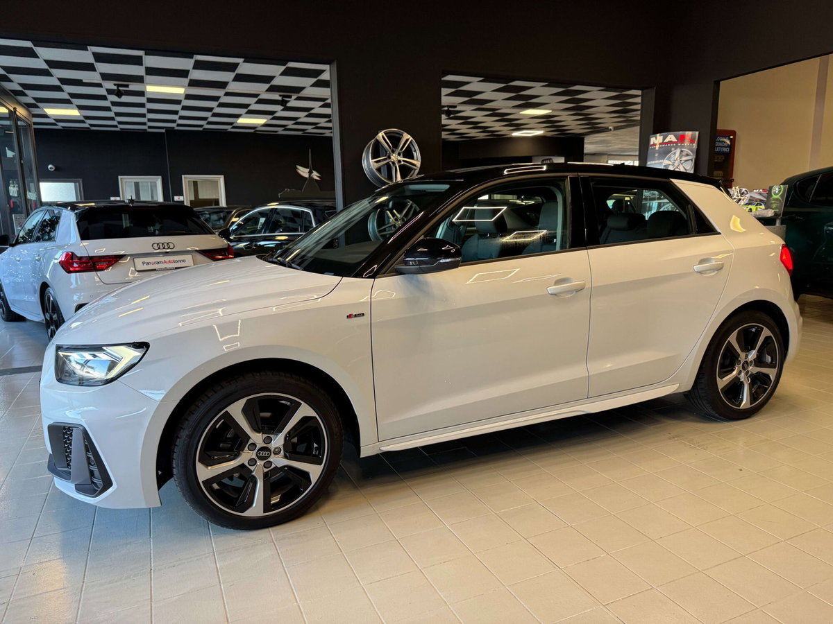 Audi A1 Sportback 30 1.0 tfsi S Line Edition 116cv s-tronic (4)