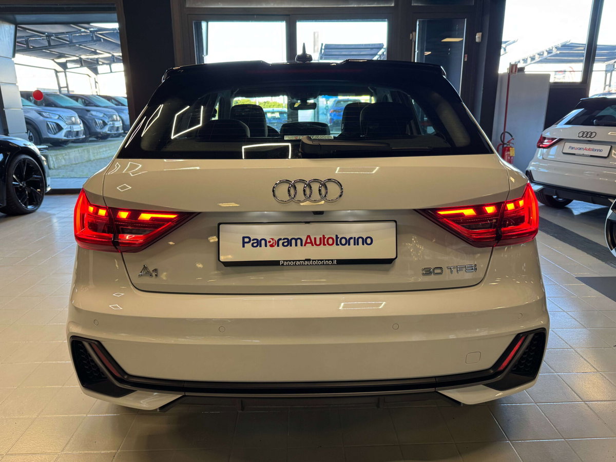 Audi A1 Sportback 30 1.0 tfsi S Line Edition 116cv s-tronic (6)