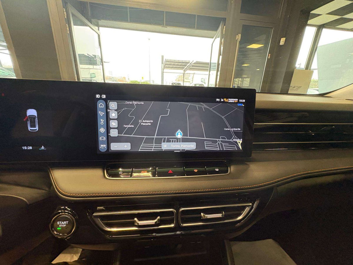 Mg ZS ZS 1.5 Luxury (14)
