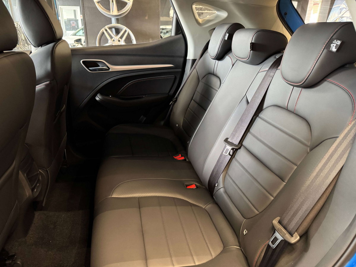 Mg ZS ZS 1.5 Luxury (16)