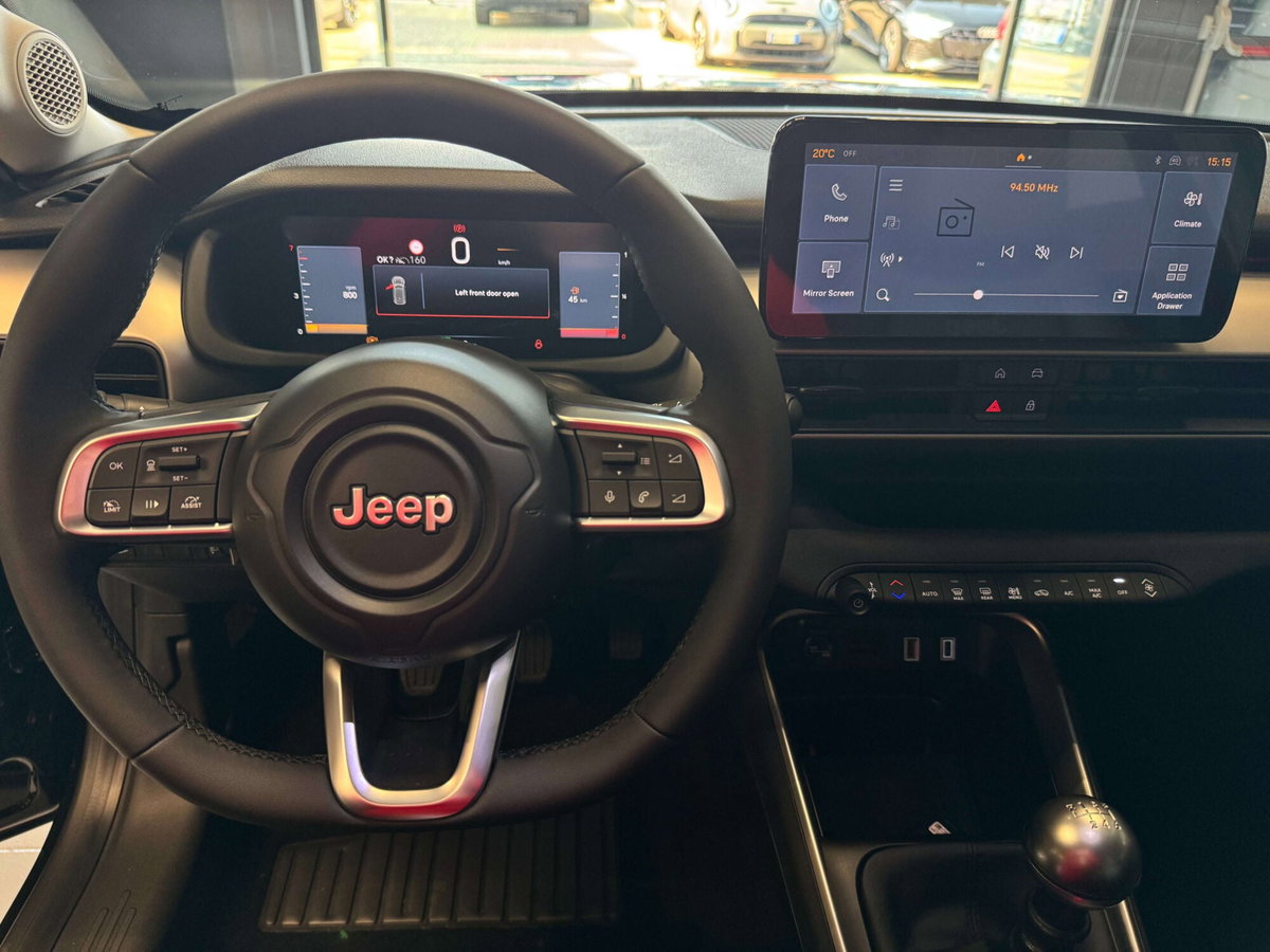 Jeep Avenger 1.2 turbo Summit fwd 100cv (14)