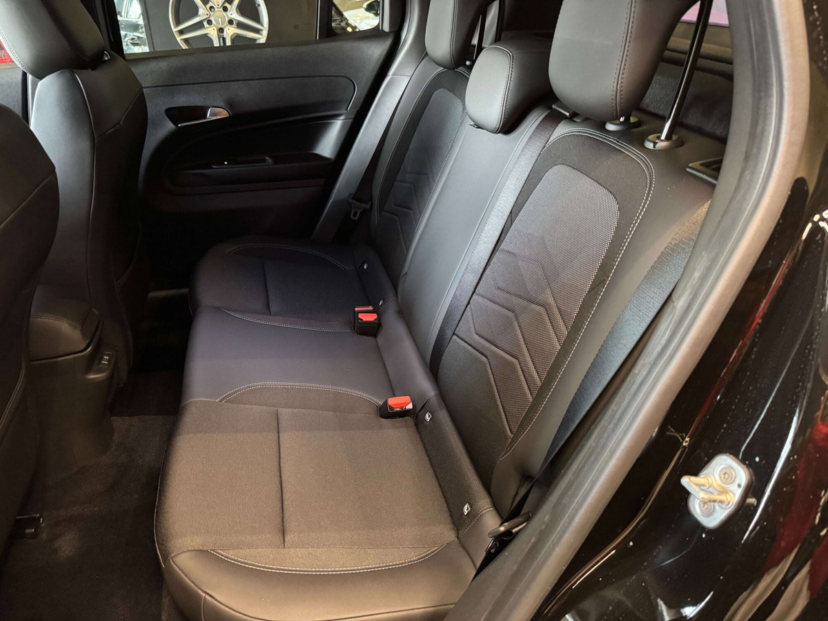 Jeep Avenger 1.2 turbo Summit fwd 100cv (17)