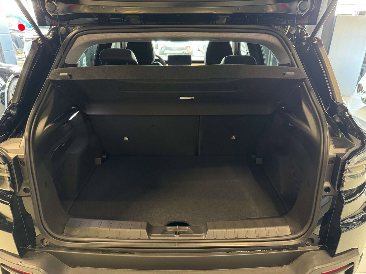 Jeep Avenger 1.2 turbo Summit fwd 100cv (19)