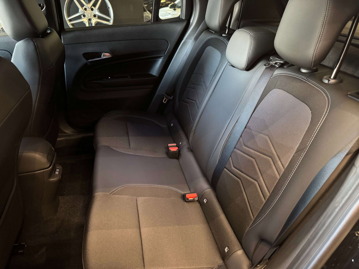 Jeep Avenger 1.2 turbo e-hybrid mhev Summit fwd 110cv edct6 (15)