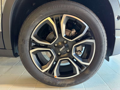 Jeep Avenger 1.2 turbo e-hybrid mhev Summit fwd 110cv edct6 (8)