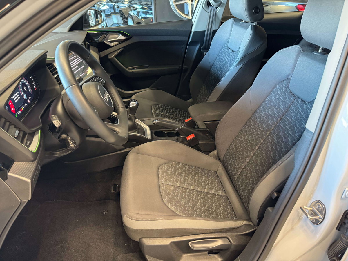 Audi A1 Sportback 30 TFSI S line edition (12)