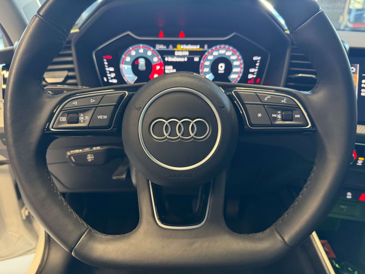 Audi A1 Sportback 30 TFSI S line edition (14)
